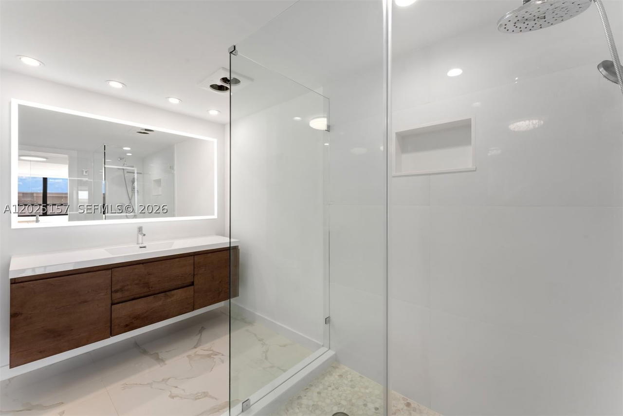 Real estate property located at 3 Grove Isle Dr C803, Miami-dade, Grove Isle Condo, Miami, FL