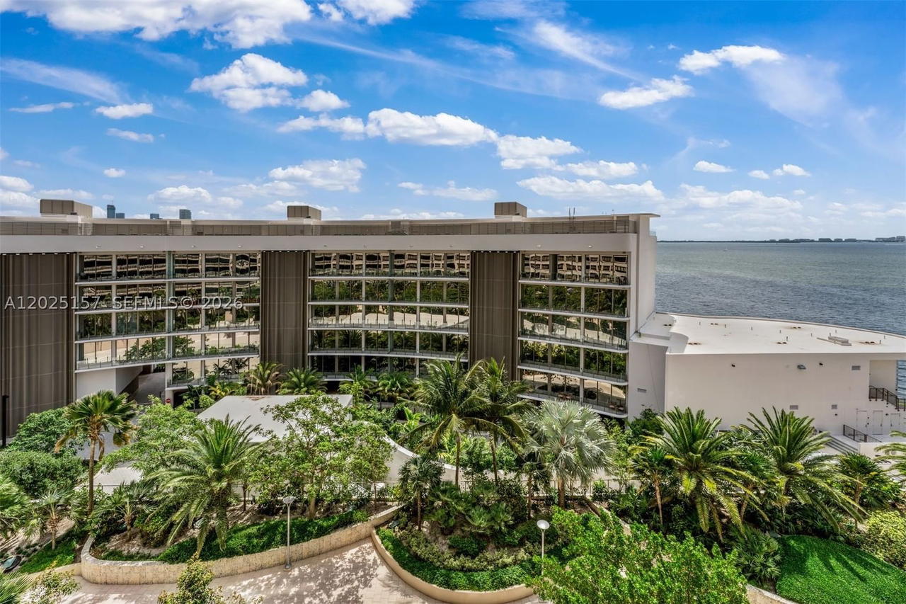 Real estate property located at 3 Grove Isle Dr C803, Miami-dade, Grove Isle Condo, Miami, FL