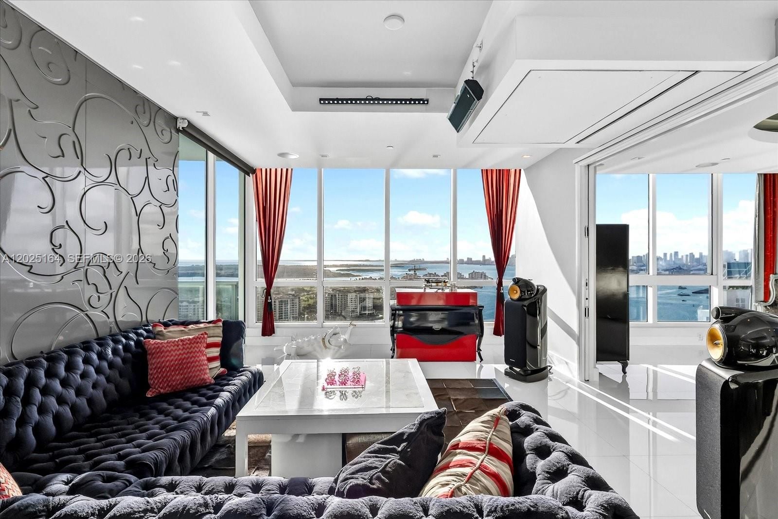 Real estate property located at 100 Pointe Dr #3002, Miami-dade, Continuum On South Beach, Miami Beach, FL