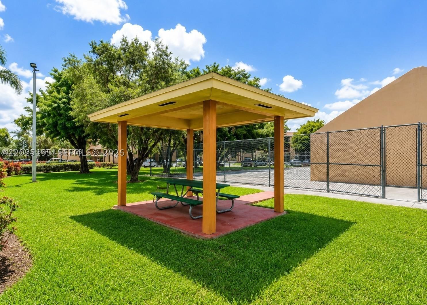 Real estate property located at 8400 133rd Ave Rd #121, Miami-dade, The Horizons West Condo #, Miami, FL