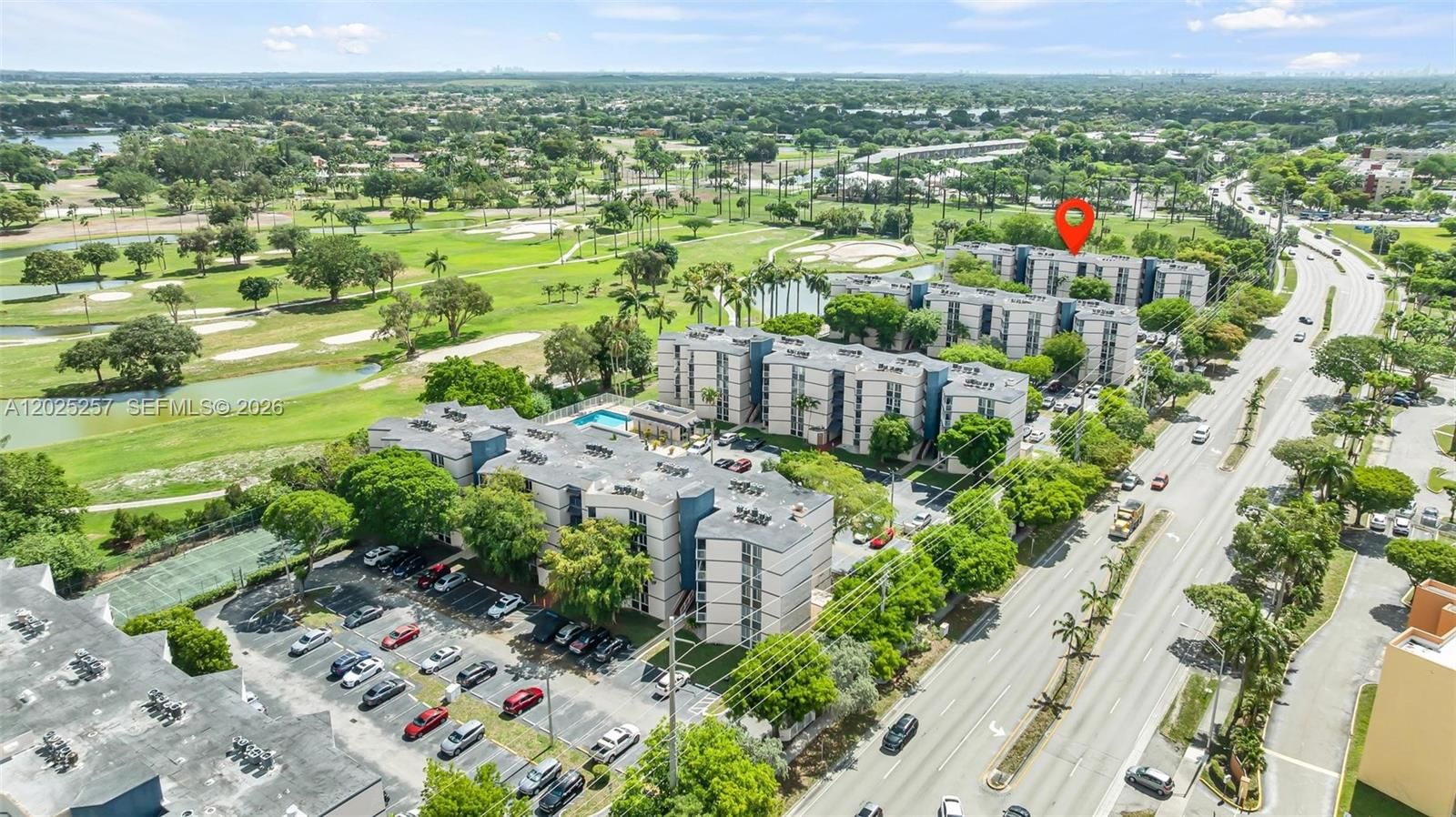 Real estate property located at 6955 186th St F102, Miami-dade, Las Brisas@ Country Club, Hialeah, FL