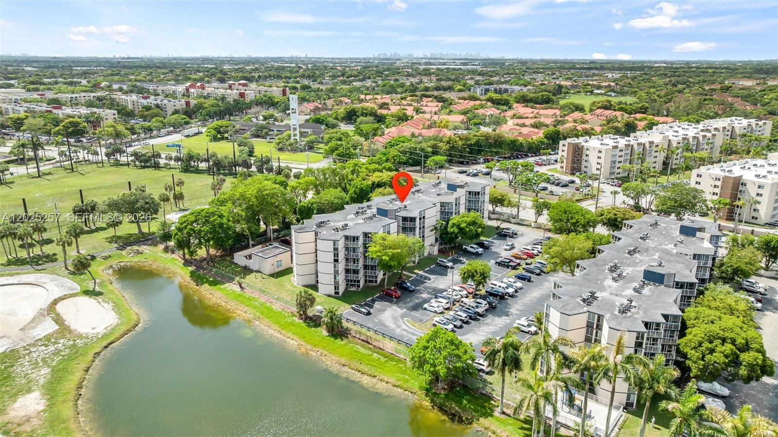 Real estate property located at 6955 186th St F102, Miami-dade, Las Brisas@ Country Club, Hialeah, FL