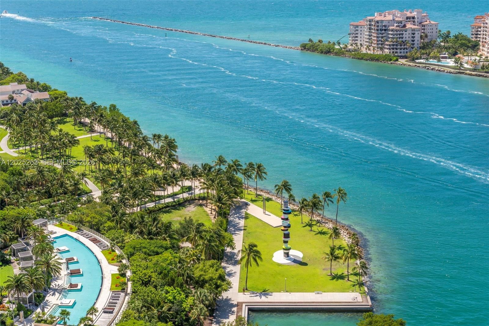Real estate property located at 1000 Pointe Dr #2803, Miami-dade, Murano At Portofino Condo, Miami Beach, FL