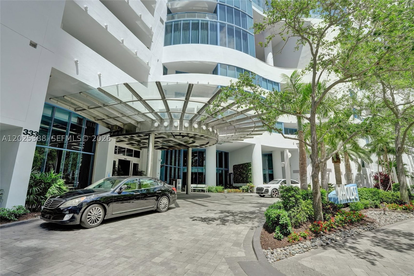 Real estate property located at 333 Las Olas Way #1608, Broward, Las Olas River House Condo, Fort Lauderdale, FL