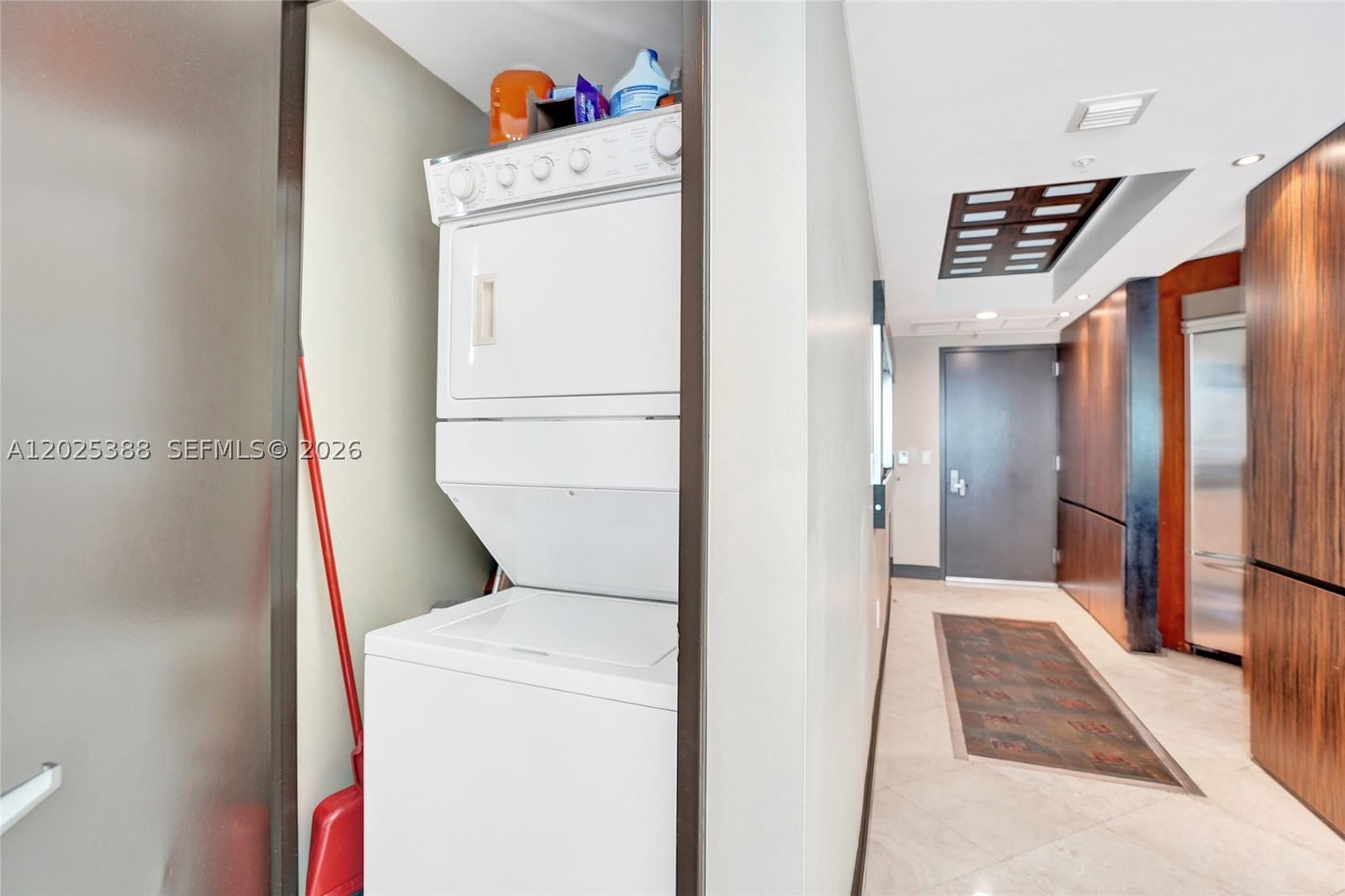 Real estate property located at 333 Las Olas Way #1608, Broward, Las Olas River House Condo, Fort Lauderdale, FL
