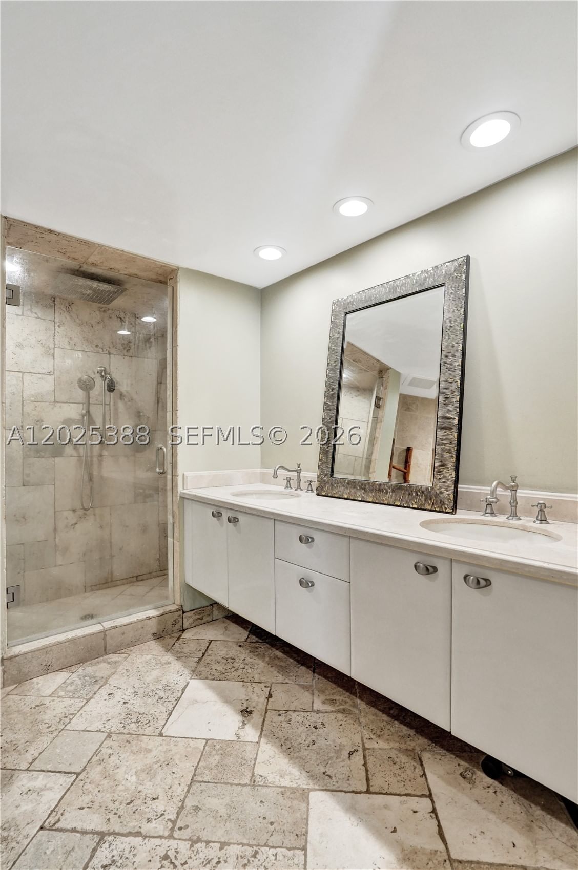Real estate property located at 333 Las Olas Way #1608, Broward, Las Olas River House Condo, Fort Lauderdale, FL