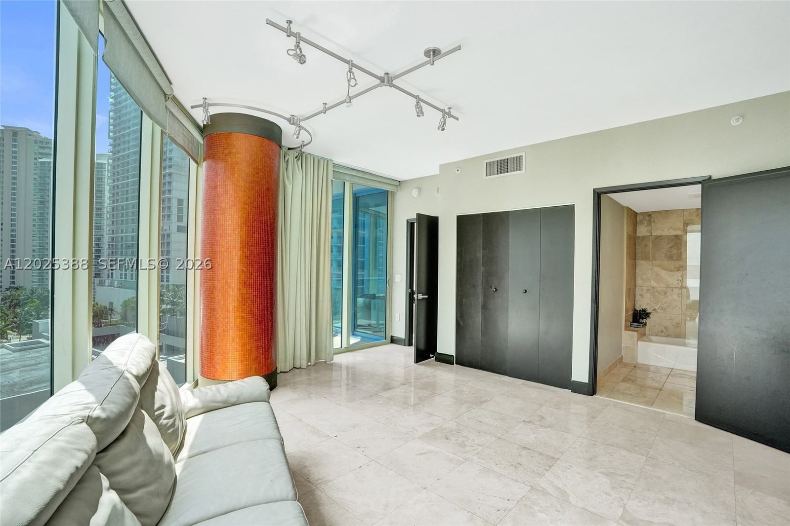 Real estate property located at 333 Las Olas Way #1608, Broward, Las Olas River House Condo, Fort Lauderdale, FL