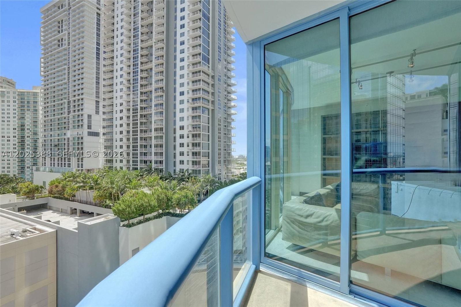 Real estate property located at 333 Las Olas Way #1608, Broward, Las Olas River House Condo, Fort Lauderdale, FL