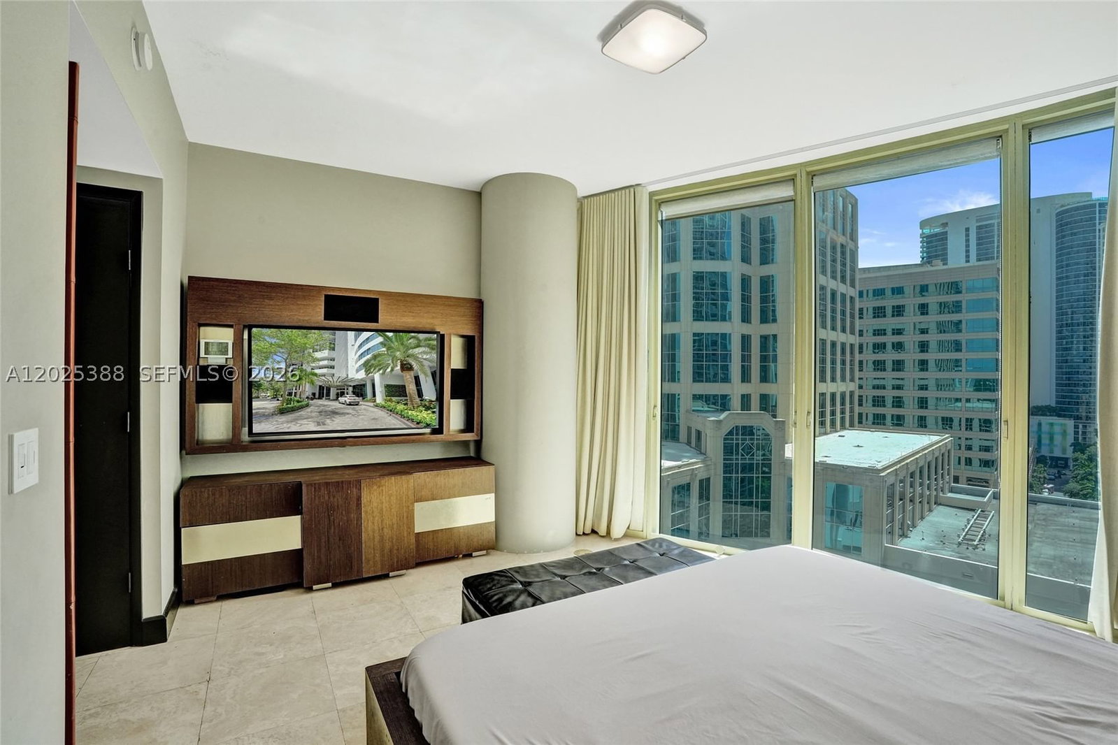 Real estate property located at 333 Las Olas Way #1608, Broward, Las Olas River House Condo, Fort Lauderdale, FL
