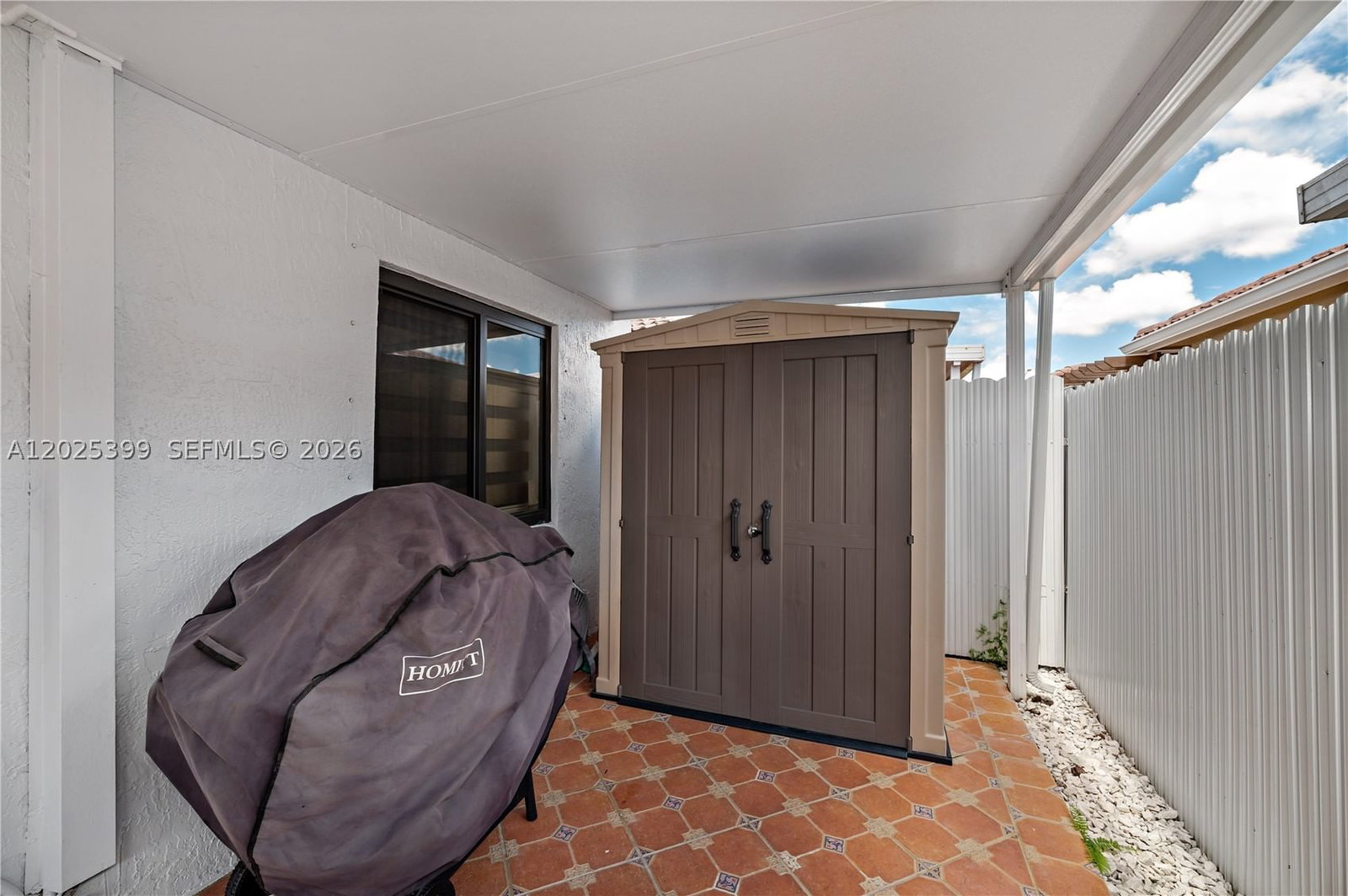 Real estate property located at 9046 121st Ter #90, Miami-dade, Les Fontaines Condo, Hialeah Gardens, FL