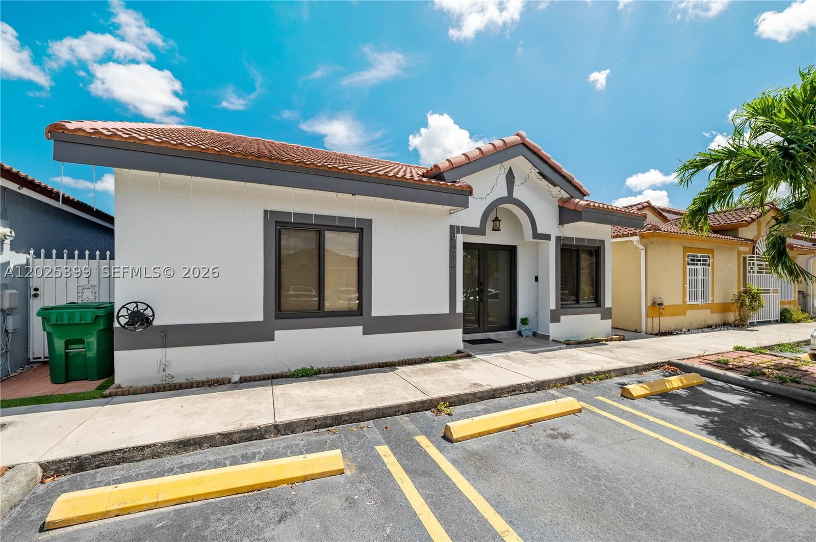 Real estate property located at 9046 121st Ter #90, Miami-dade, Les Fontaines Condo, Hialeah Gardens, FL