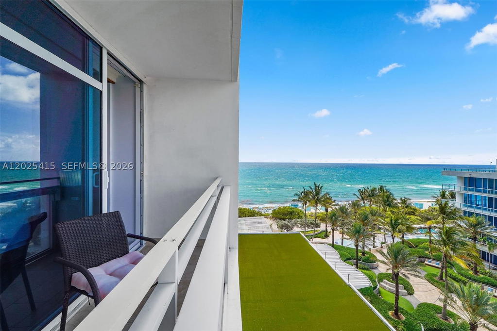 Real estate property located at 6801 Collins Ave #708, Miami-dade, Central Carillon Beach, Miami Beach, FL