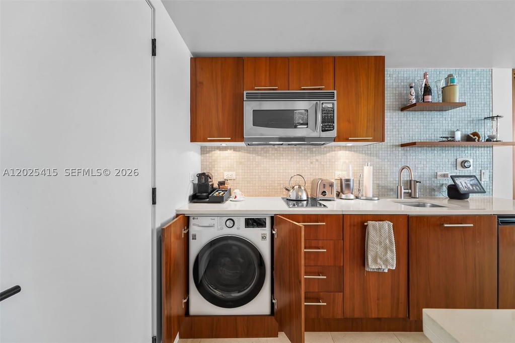 Real estate property located at 6801 Collins Ave #708, Miami-dade, Central Carillon Beach, Miami Beach, FL