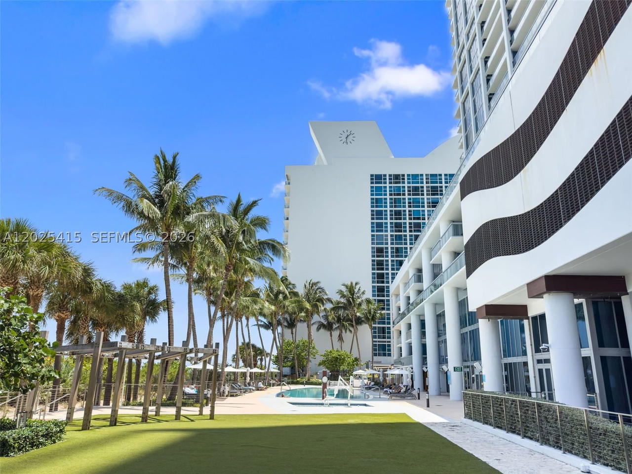 Real estate property located at 6801 Collins Ave #708, Miami-dade, Central Carillon Beach, Miami Beach, FL