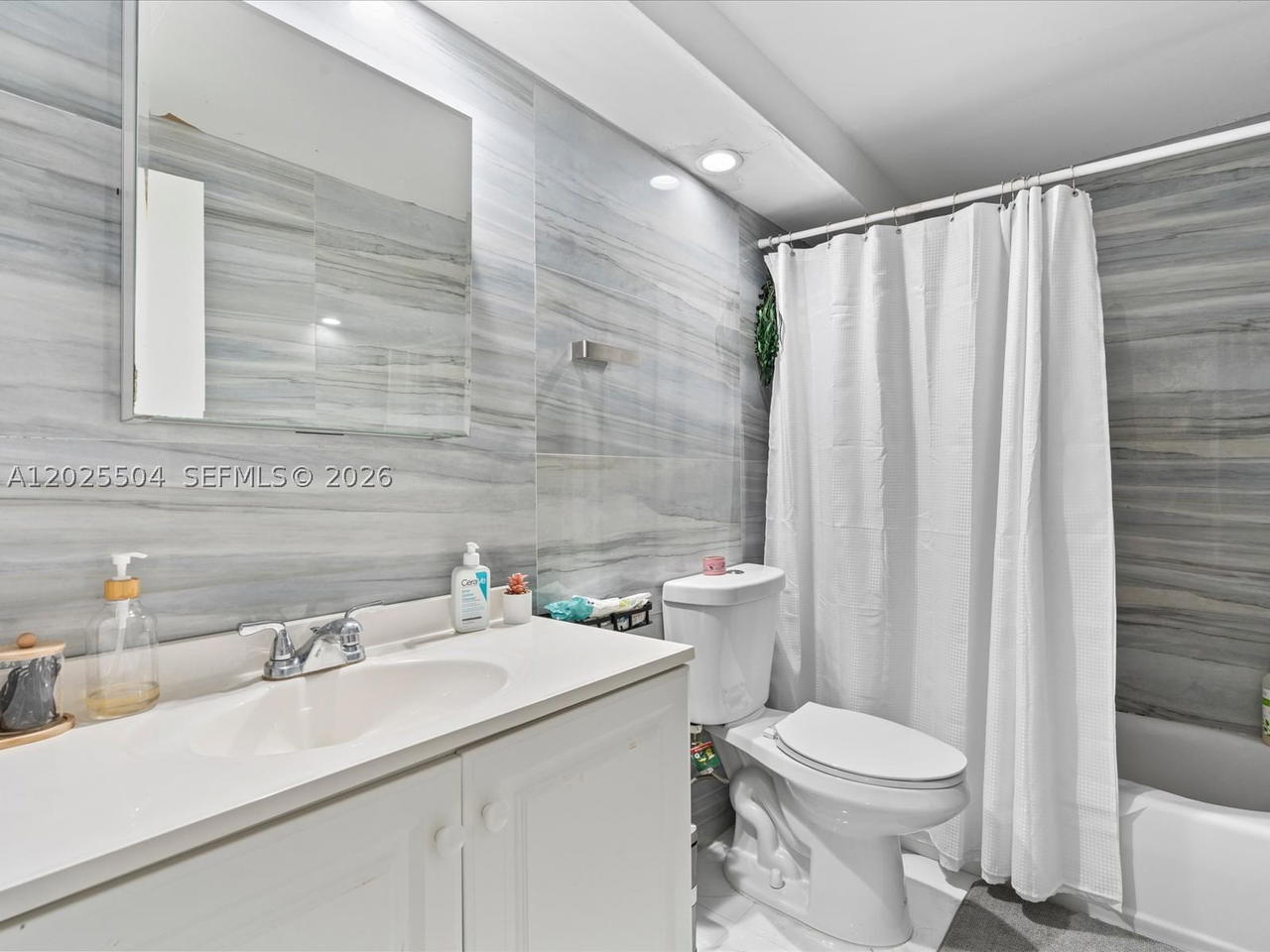 Real estate property located at 5005 Collins Ave #222, Miami-dade, The Carriage Club North C, Miami Beach, FL