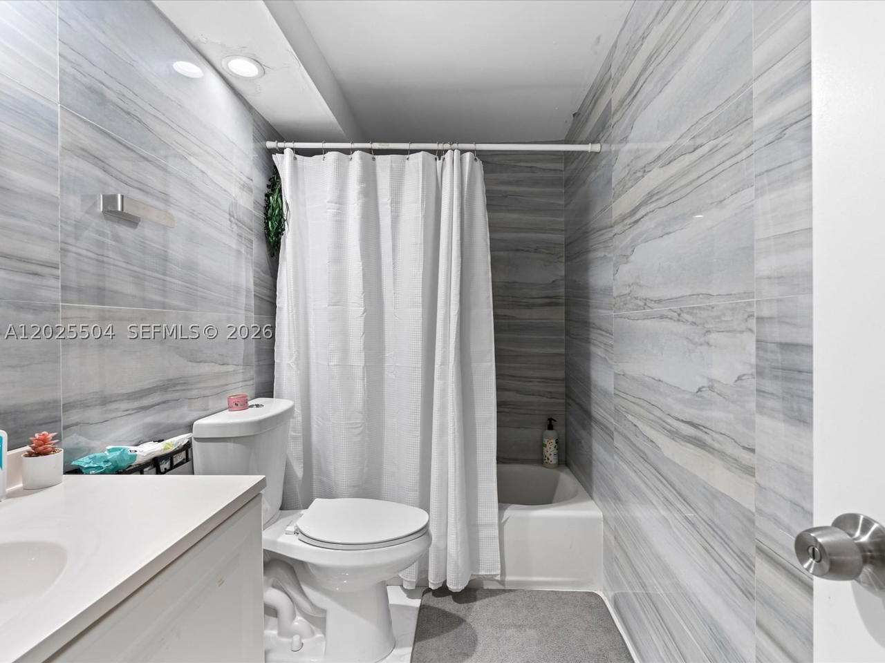 Real estate property located at 5005 Collins Ave #222, Miami-dade, The Carriage Club North C, Miami Beach, FL