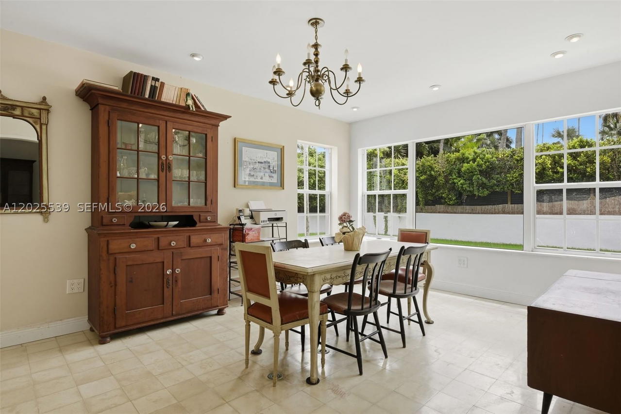 Real estate property located at 2535 Sunset Dr, Miami-dade, Sunset Islands-island No 2, Miami Beach, FL