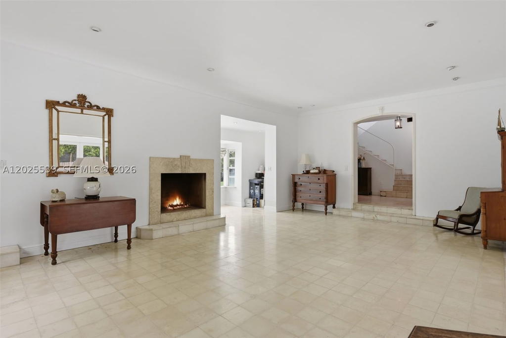 Real estate property located at 2535 Sunset Dr, Miami-dade, Sunset Islands-island No 2, Miami Beach, FL