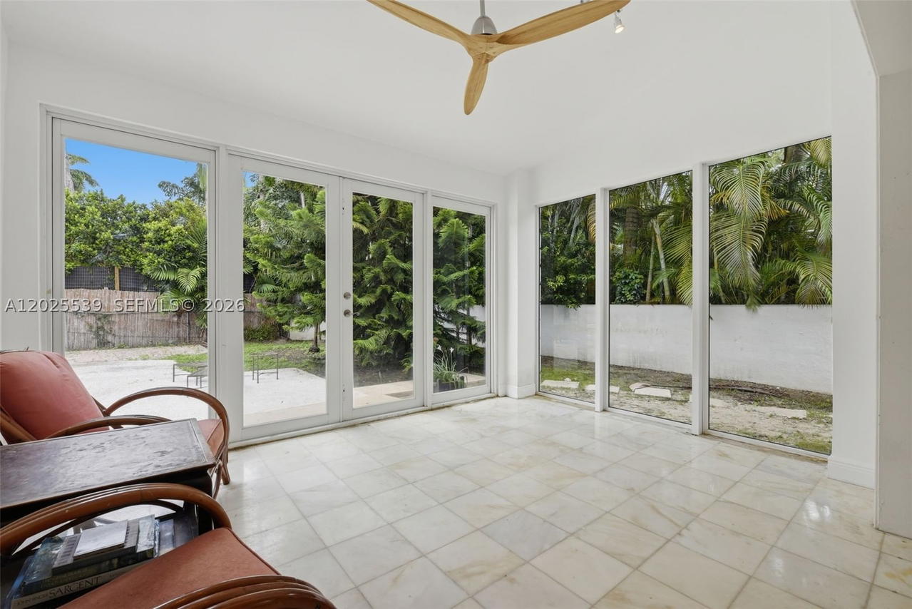 Real estate property located at 2535 Sunset Dr, Miami-dade, Sunset Islands-island No 2, Miami Beach, FL