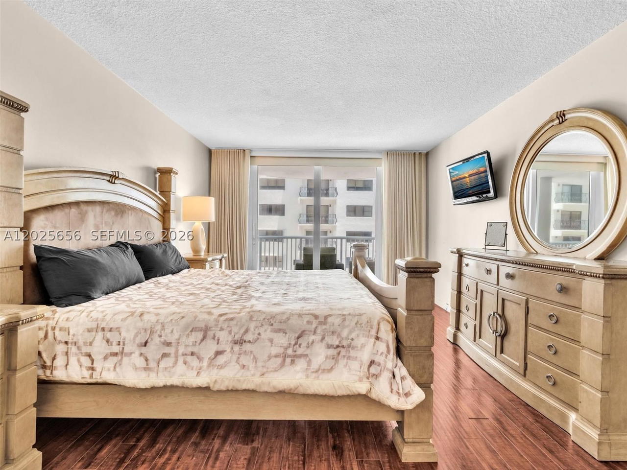Real estate property located at 5401 Collins Ave #107, Miami-dade, The Carriage House Condo, Miami Beach, FL