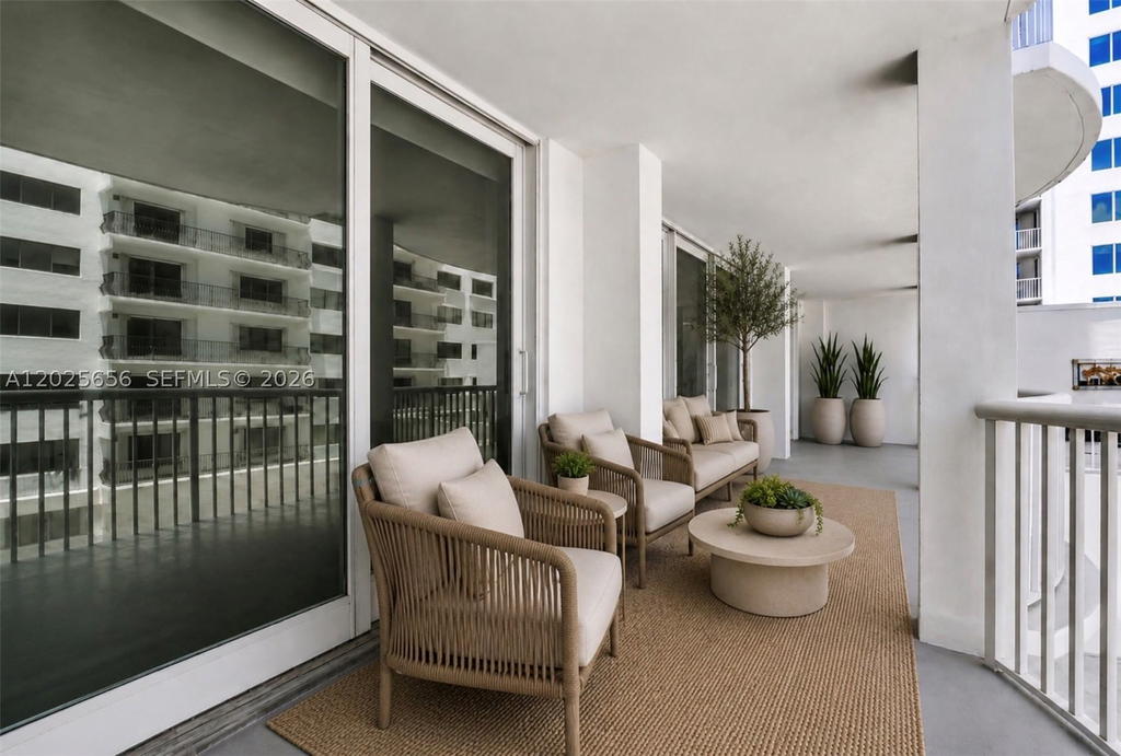 Real estate property located at 5401 Collins Ave #107, Miami-dade, The Carriage House Condo, Miami Beach, FL