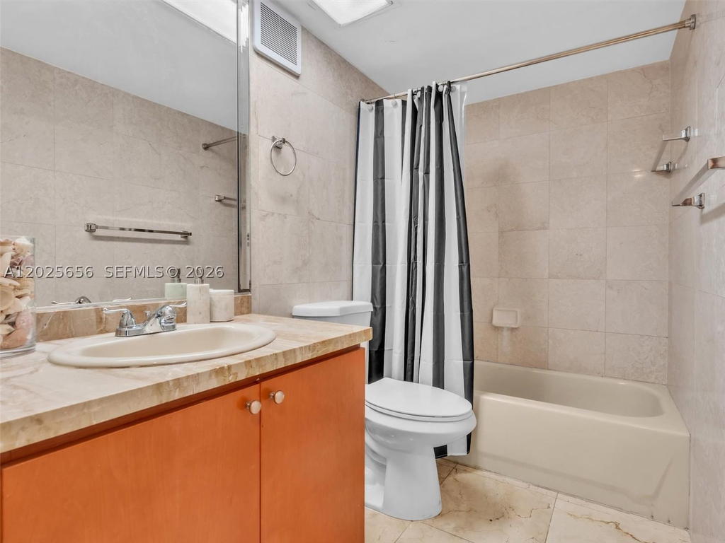 Real estate property located at 5401 Collins Ave #107, Miami-dade, The Carriage House Condo, Miami Beach, FL