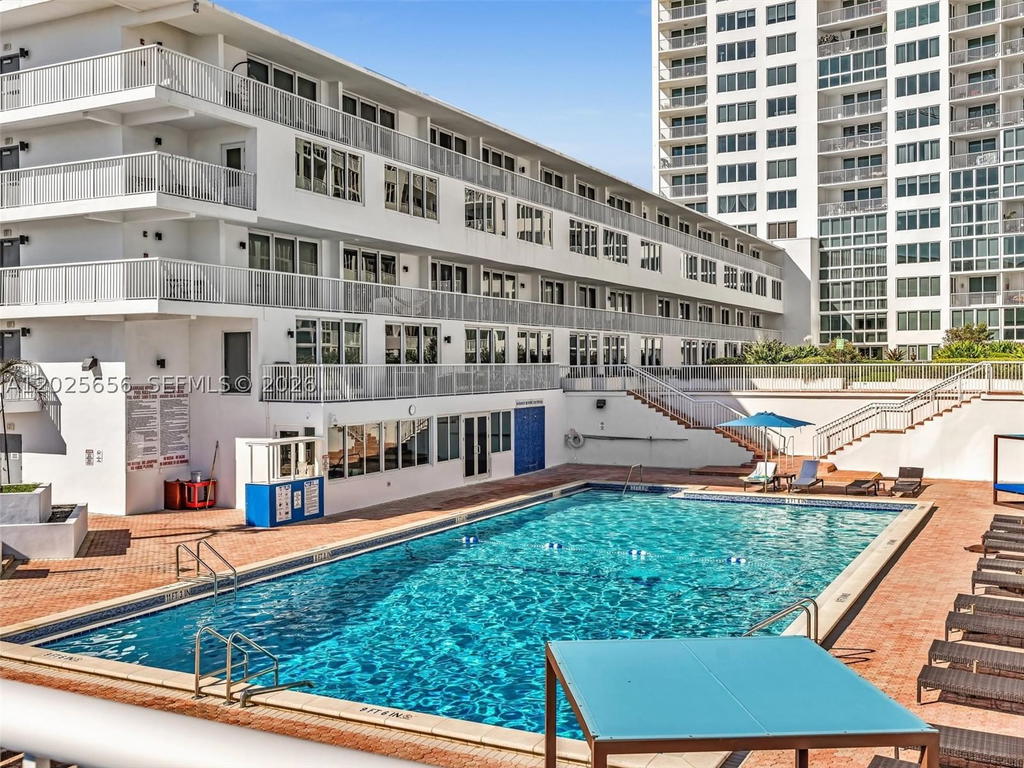 Real estate property located at 5401 Collins Ave #107, Miami-dade, The Carriage House Condo, Miami Beach, FL