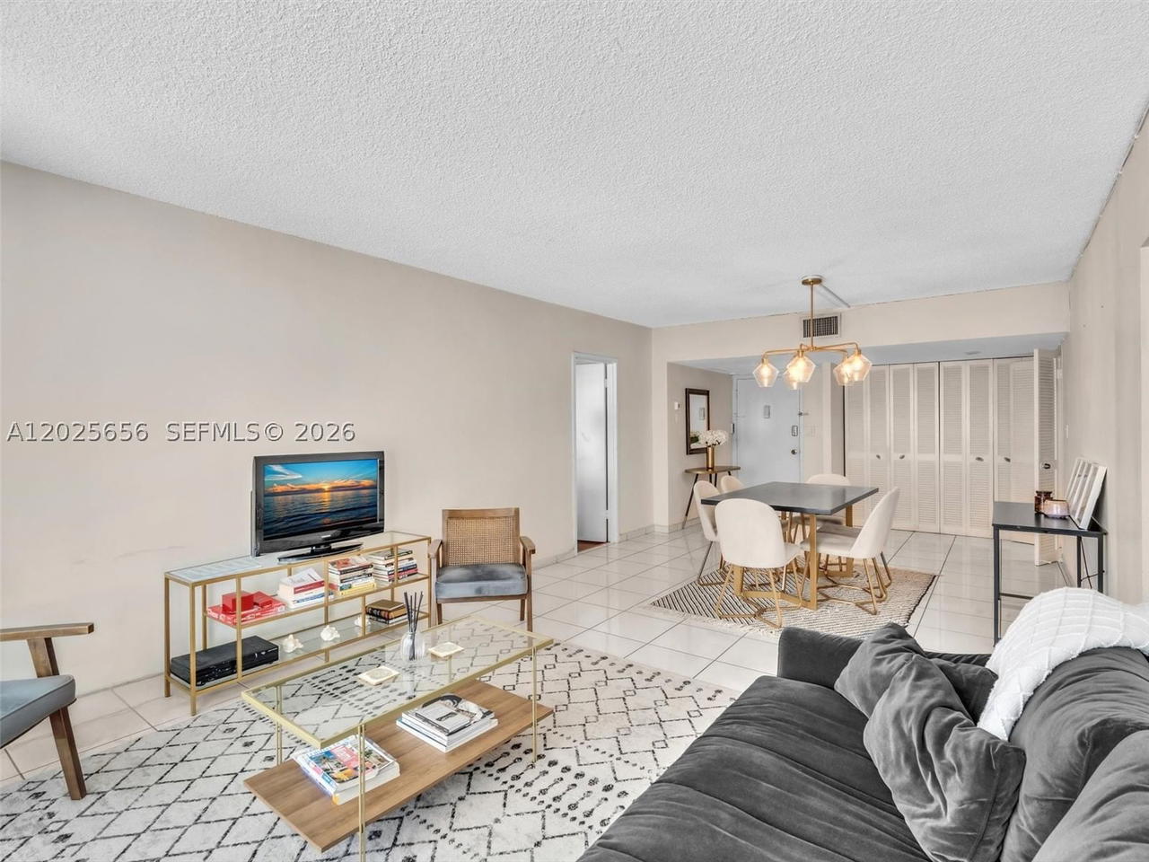 Real estate property located at 5401 Collins Ave #107, Miami-dade, The Carriage House Condo, Miami Beach, FL