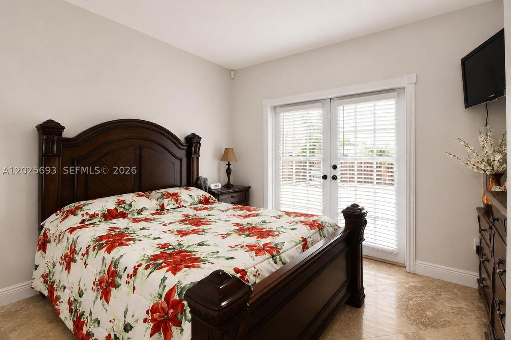 Real estate property located at 13282 200th Ter, Miami-dade, Valencia Groves Estates, Miami, FL