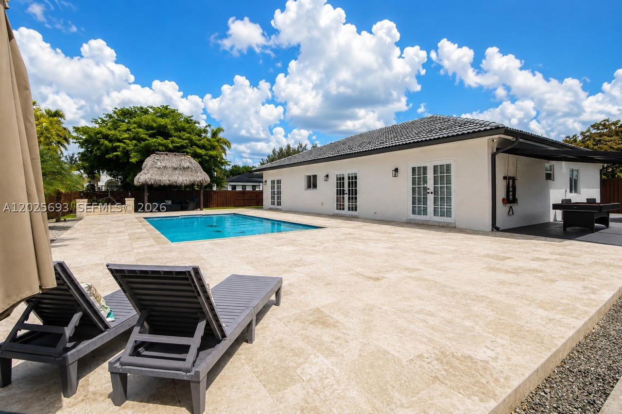 Real estate property located at 13282 200th Ter, Miami-dade, Valencia Groves Estates, Miami, FL