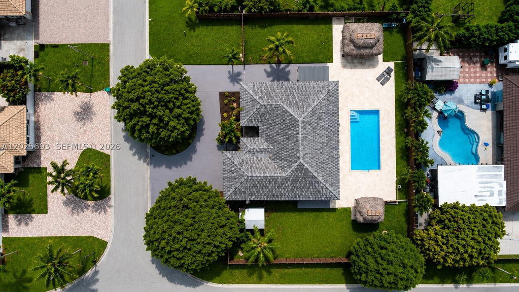 Real estate property located at 13282 200th Ter, Miami-dade, Valencia Groves Estates, Miami, FL