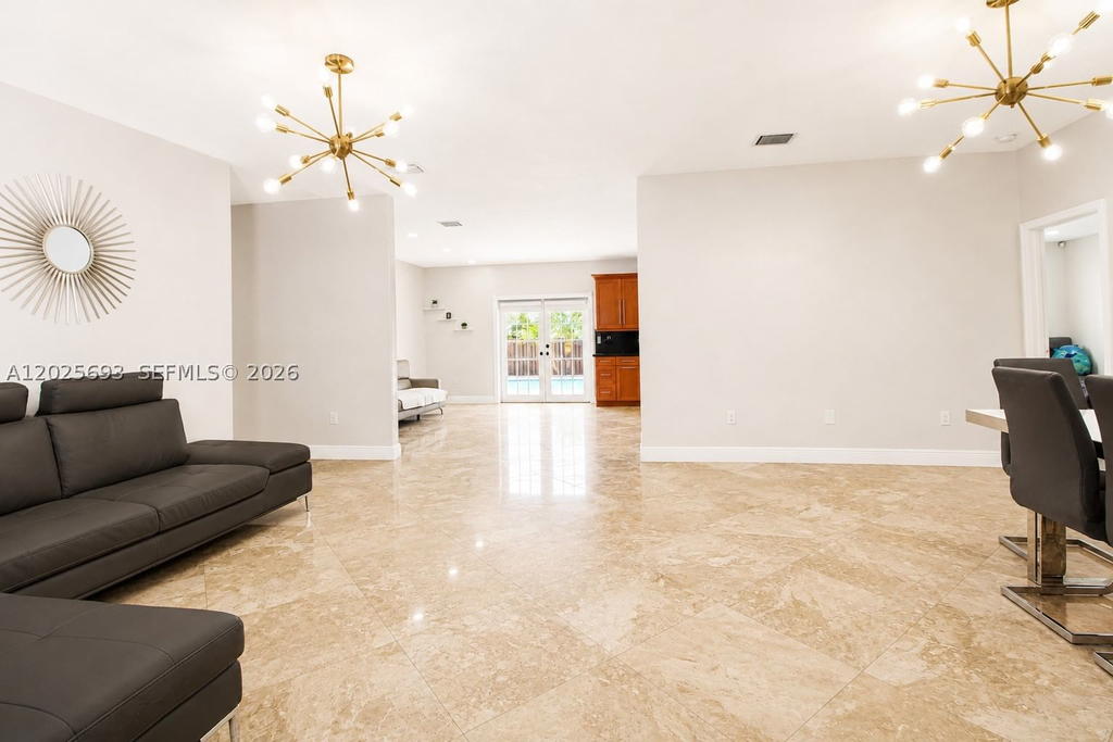 Real estate property located at 13282 200th Ter, Miami-dade, Valencia Groves Estates, Miami, FL