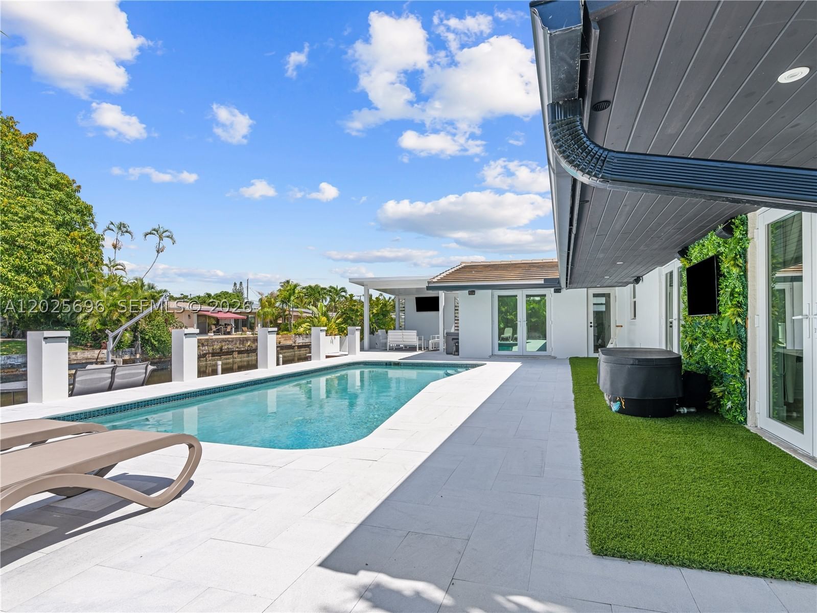 Real estate property located at 1701 3rd Ave, Broward, Boulevard Park Isles Sec, Pompano Beach, FL