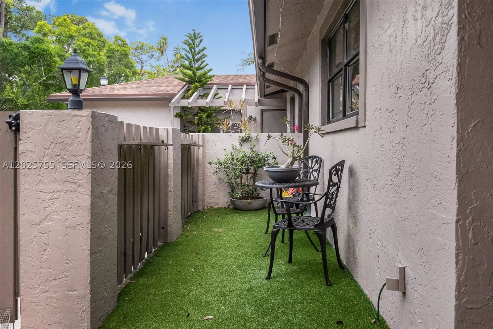 Real estate property located at 7560 79th Ave V2, Broward, Bonaire Village At Woodmo, Tamarac, FL