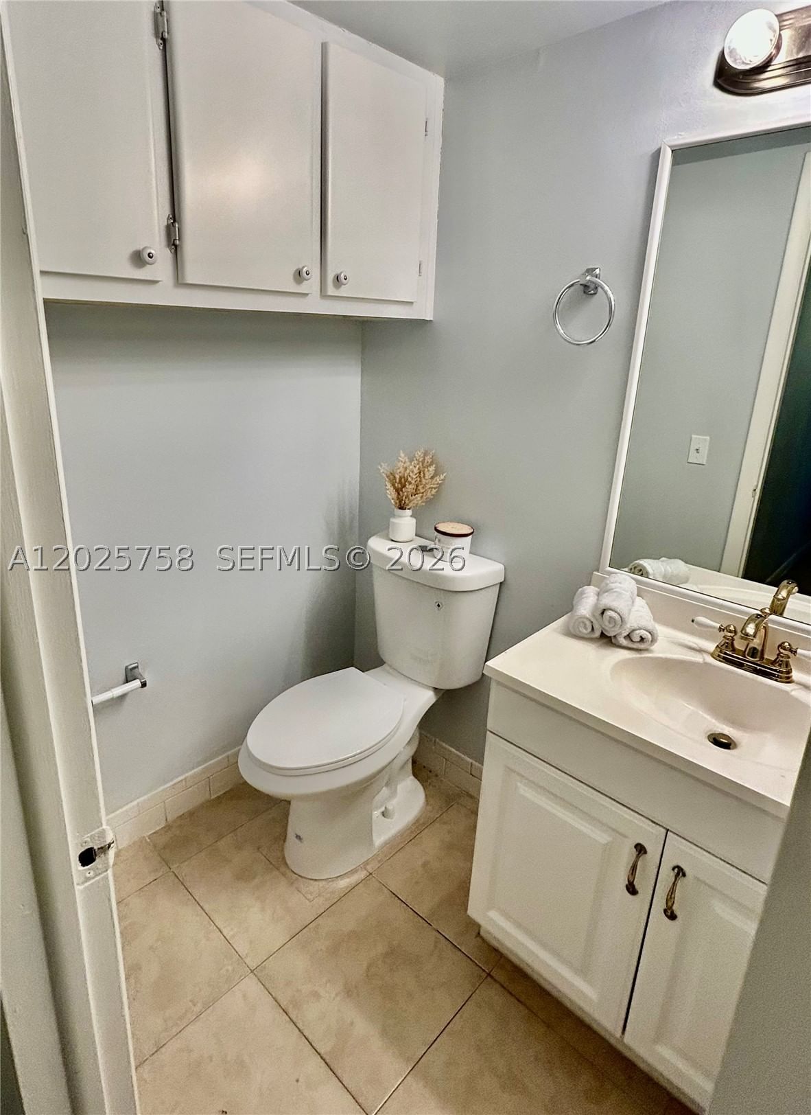 Real estate property located at 2213 1st Ct #203, Palm Beach, Village Royale Condo 4, Boynton Beach, FL