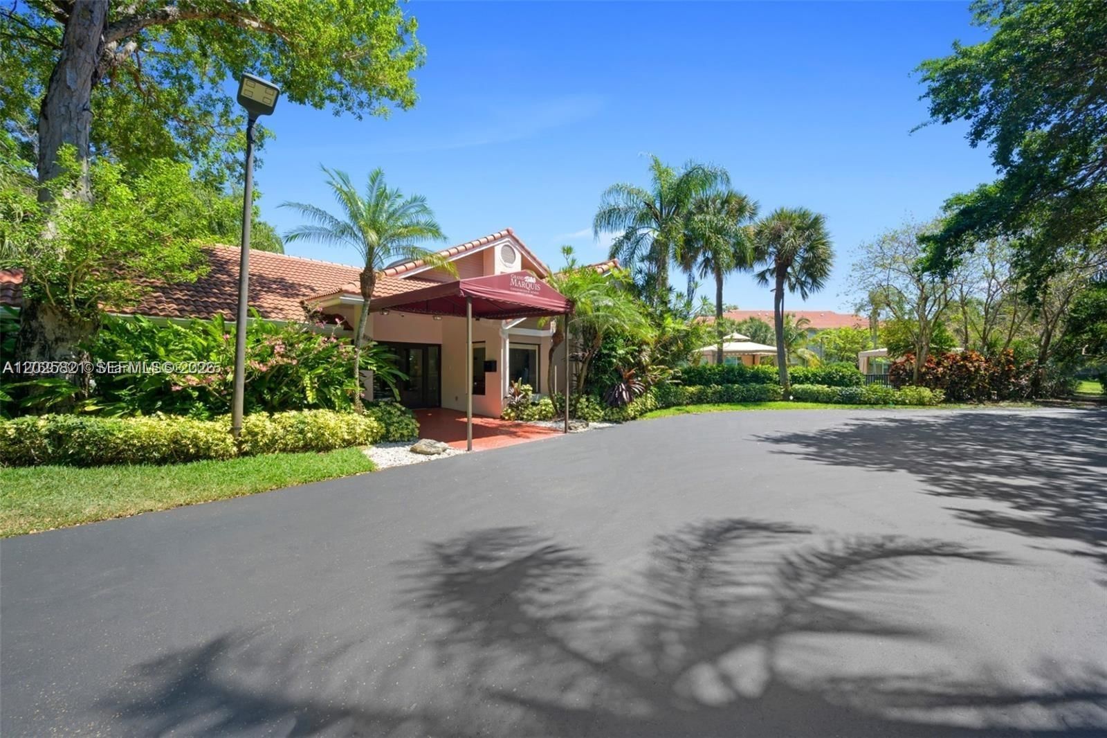 Real estate property located at 10161 Sunrise Blvd #304, Broward, Grand Marquis Condo Homes, Plantation, FL
