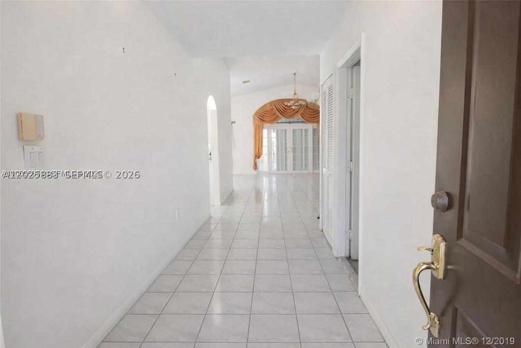 Real estate property located at 8224 157th Ct, Miami-dade, Lago Mar South 2nd Addn, Miami, FL