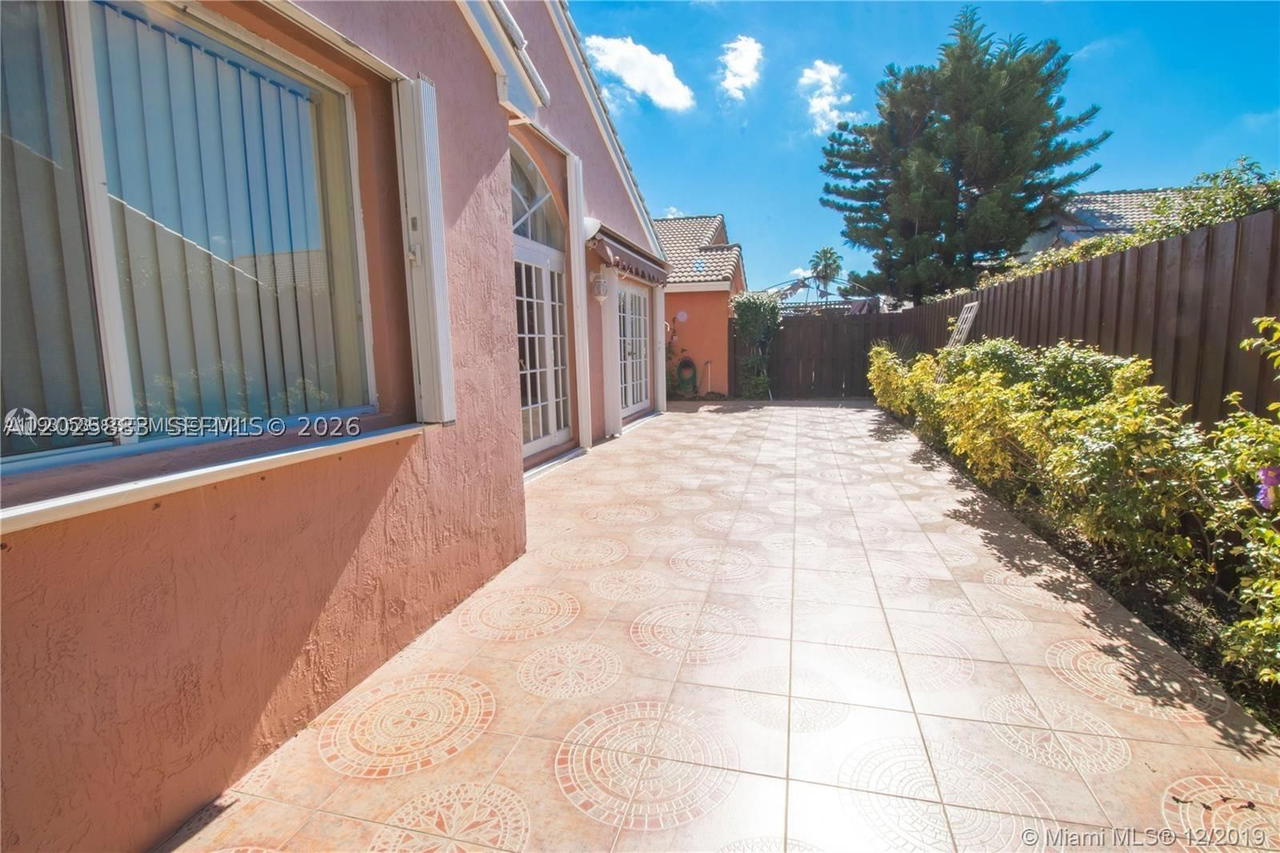 Real estate property located at 8224 157th Ct, Miami-dade, Lago Mar South 2nd Addn, Miami, FL