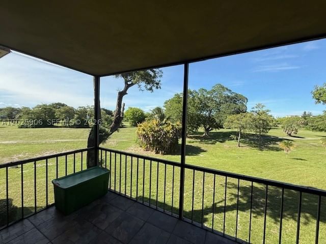 Real estate property located at 6101 Falls Circle Dr #312, Broward, Inverrary Country Club, Lauderhill, FL