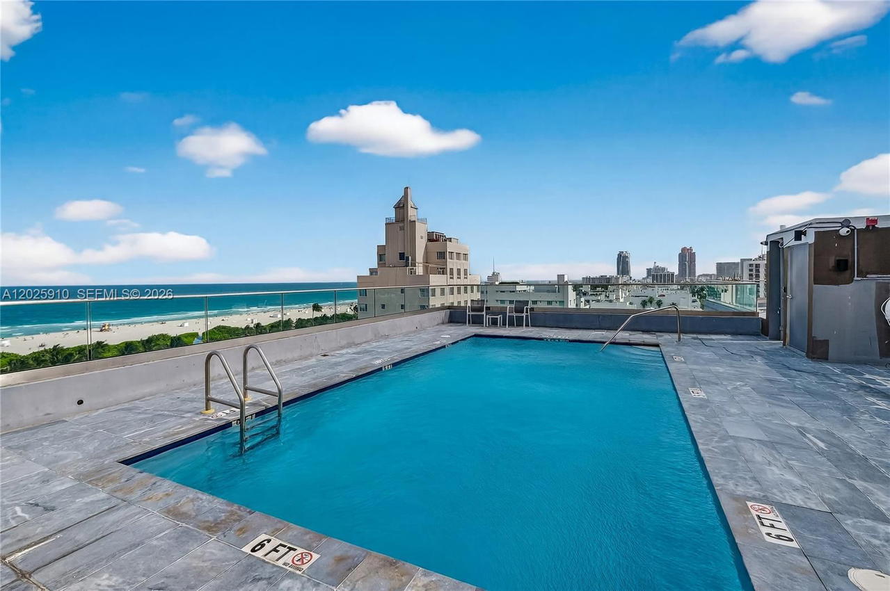 Real estate property located at 1255 Collins Ave #504, Miami-dade, Islander Condo Apts, Miami Beach, FL
