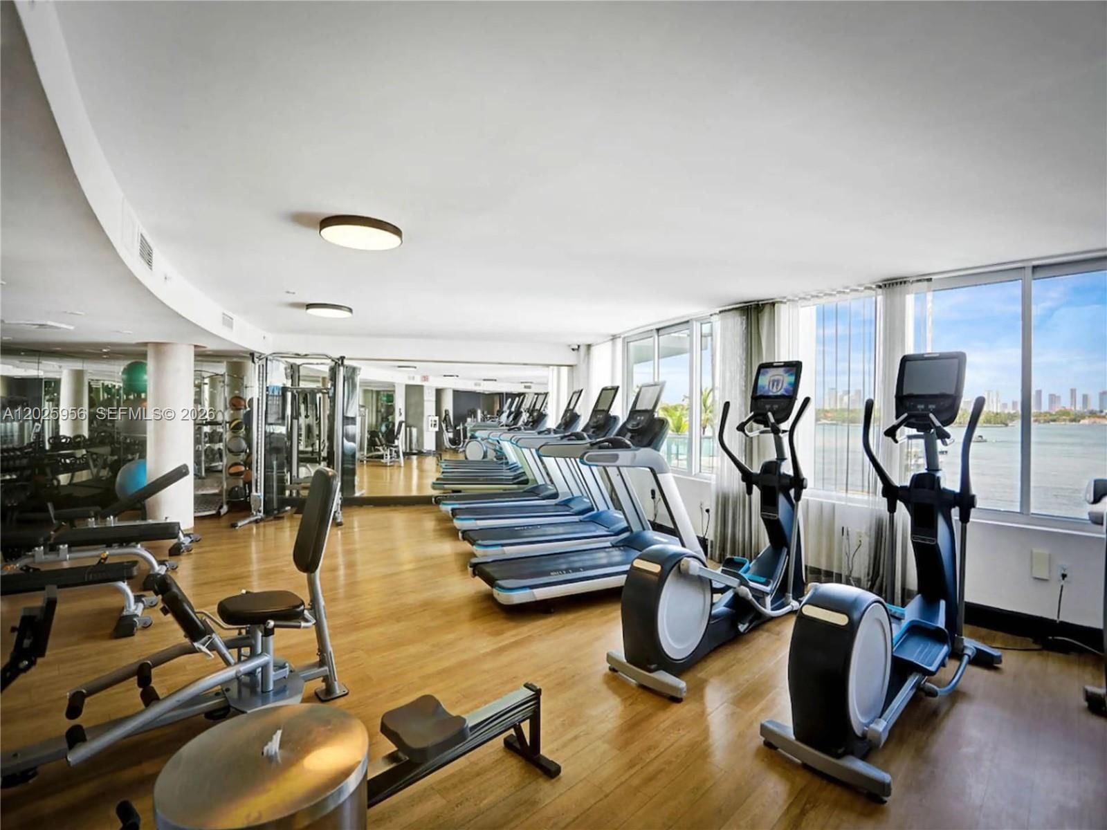 Real estate property located at 1100 West Ave #427, Miami-dade, 1100 West Condo, Miami Beach, FL