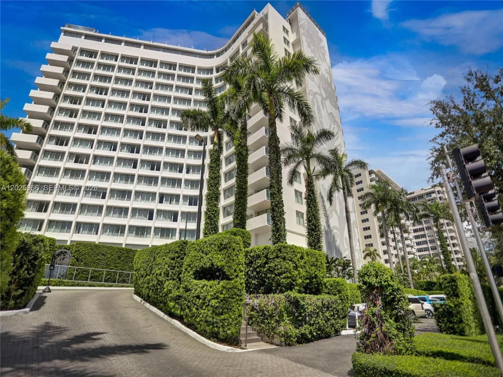 Real estate property located at 1100 West Ave #427, Miami-dade, 1100 West Condo, Miami Beach, FL