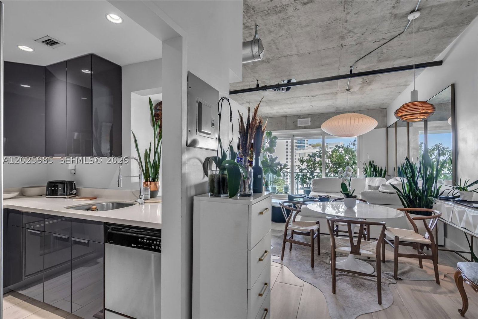 Real estate property located at 1000 West Ave PH23, Miami-dade, Mirador 1000 Condo, Miami Beach, FL