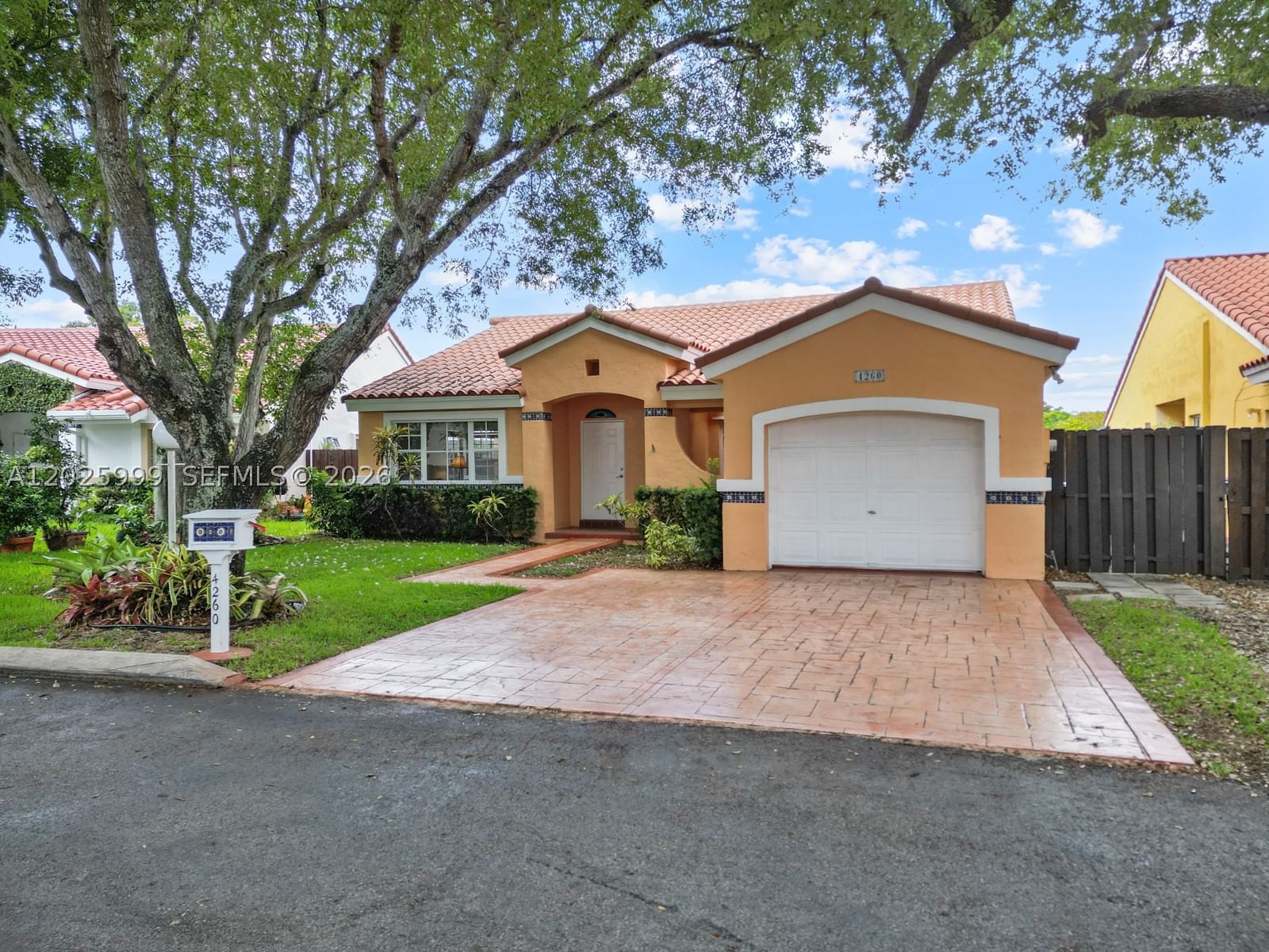Real estate property located at 4260 150th Ave, Miami-dade, Lakes Of The Meadow - Nor, Miami, FL