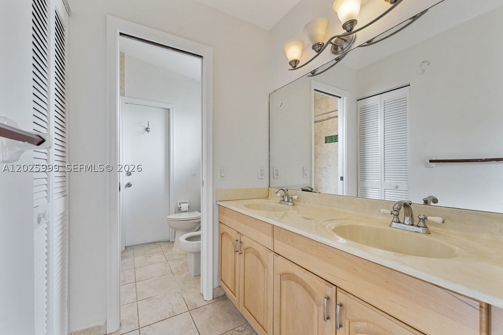 Real estate property located at 4260 150th Ave, Miami-dade, Lakes Of The Meadow - Nor, Miami, FL