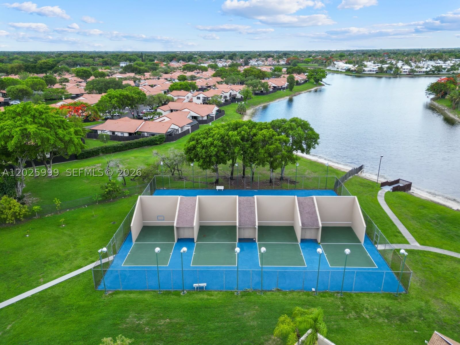 Real estate property located at 4260 150th Ave, Miami-dade, Lakes Of The Meadow - Nor, Miami, FL
