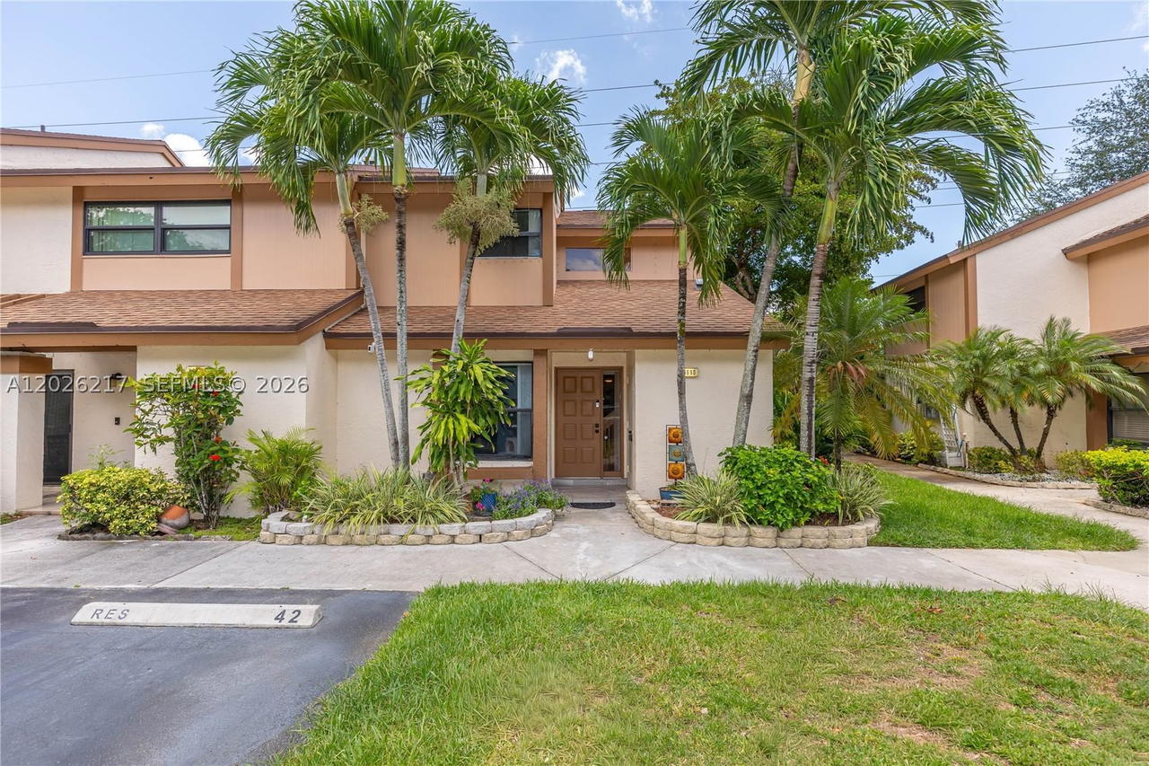 Real estate property located at 4690 30th St, Broward, Tartan Coconut Creek Phas, Coconut Creek, FL
