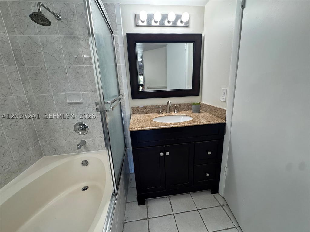 Real estate property located at 5700 127th Ave #1309, Miami-dade, Miller Gardens Condo, Miami, FL