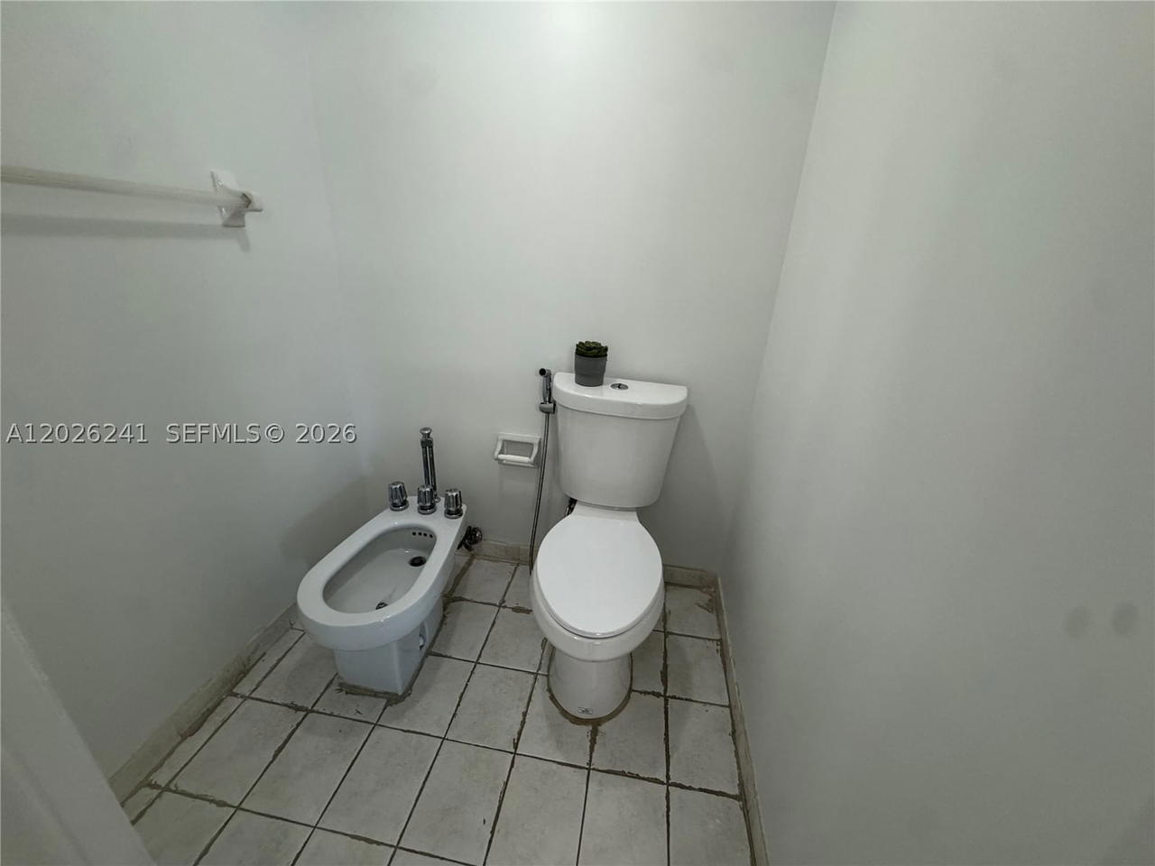 Real estate property located at 5700 127th Ave #1309, Miami-dade, Miller Gardens Condo, Miami, FL