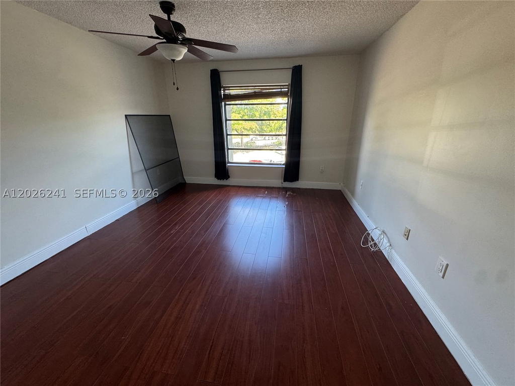 Real estate property located at 5700 127th Ave #1309, Miami-dade, Miller Gardens Condo, Miami, FL